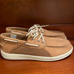 New Sperry Top-Siders size 6W. No box